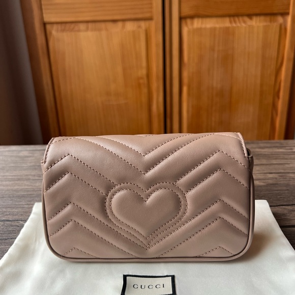 Gucci Mini Marmont Matellase - Picture 6 of 11